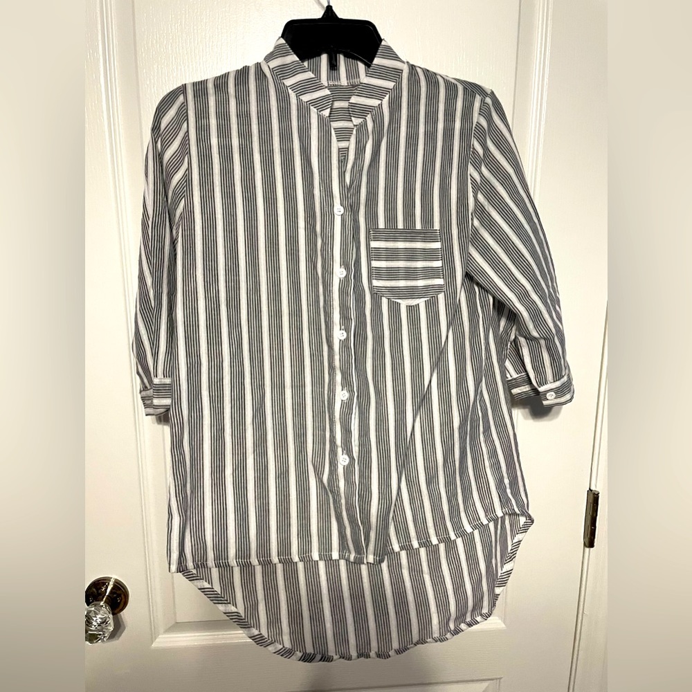 Women’s striped flowy shirt size medium